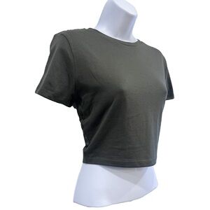 NWT Wild Fable Women’s Olive Green Cropped Tee